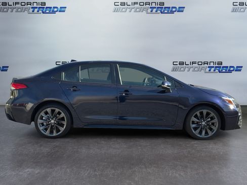 Used 2024 Toyota Corolla SE w/ SE Package FWD image 4