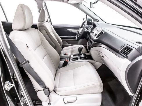 Used 2018 Honda Pilot LX image 30