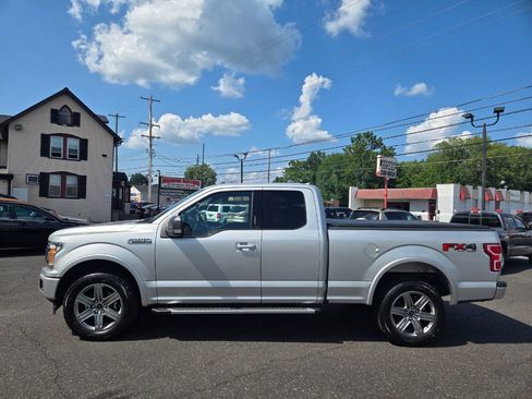 Used 2018 Ford F150 XLT w/ Equipment Group 302A Luxury AWD/4WD image 9