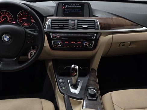 Used 2017 BMW 320i Sedan image 26