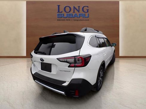Used 2022 Subaru Outback Limited image 4