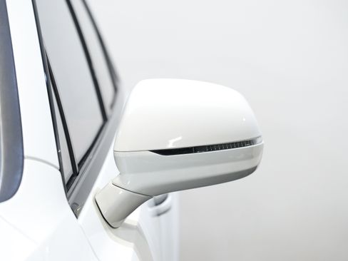 Used 2018 Bentley Bentayga AWD/4WD image 12