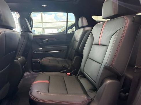 New 2026 Chevrolet Traverse RS w/ LPO, Floor Liner Package AWD/4WD image 13