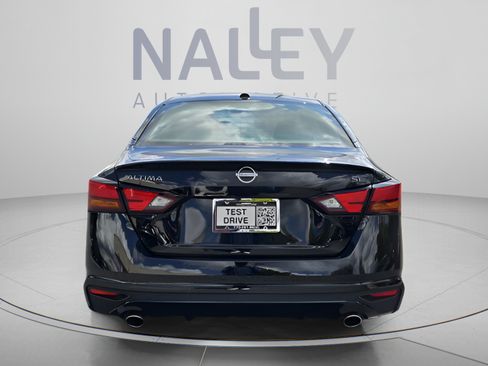 Used 2024 Nissan Altima 2.5 SL FWD image 4