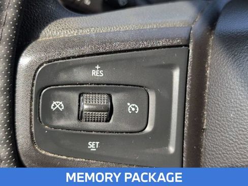 Used 2021 Chevrolet Silverado 1500 Custom AWD/4WD image 21