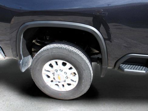 Used 2024 Chevrolet Silverado 3500 LTZ w/ LTZ Convenience Package image 4