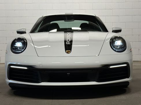 Certified 2024 Porsche 911 Carrera image 9