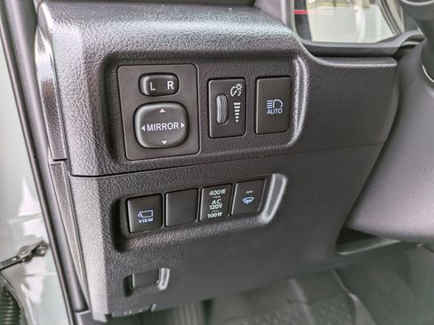 Used 2023 Toyota 4Runner TRD Off-Road Premium image 16