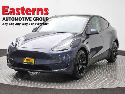 Used 2021 Tesla Model Y Long Range AWD/4WD image 1