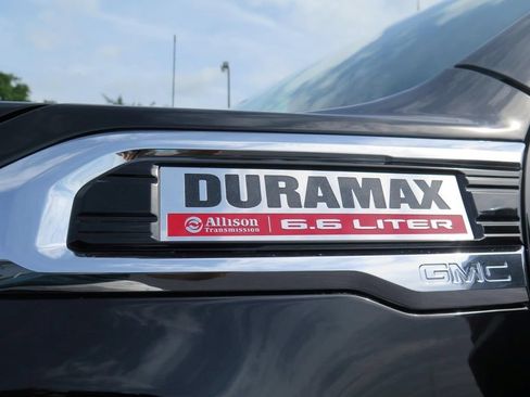 Used 2022 GMC Sierra 2500 Denali w/ Denali Ultimate Package AWD/4WD image 9