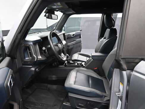 Used 2021 Ford Bronco Outer Banks image 14
