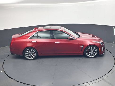 Used 2016 Cadillac CTS V w/ Luxury Package RWD image 44