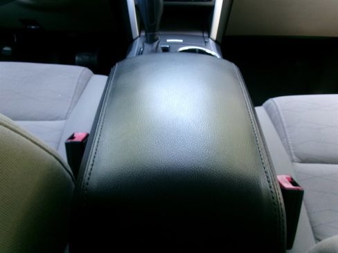 Used 2015 Ford Explorer FWD image 29