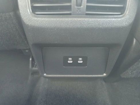 Used 2024 Nissan Rogue SV FWD image 26