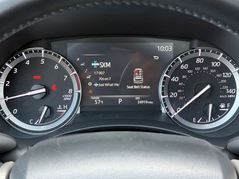 Used 2022 Toyota Highlander XLE AWD/4WD image 28