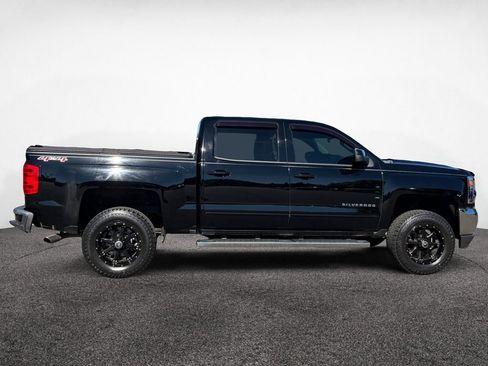 Used 2017 Chevrolet Silverado 1500 LT w/ All Star Edition AWD/4WD image 6