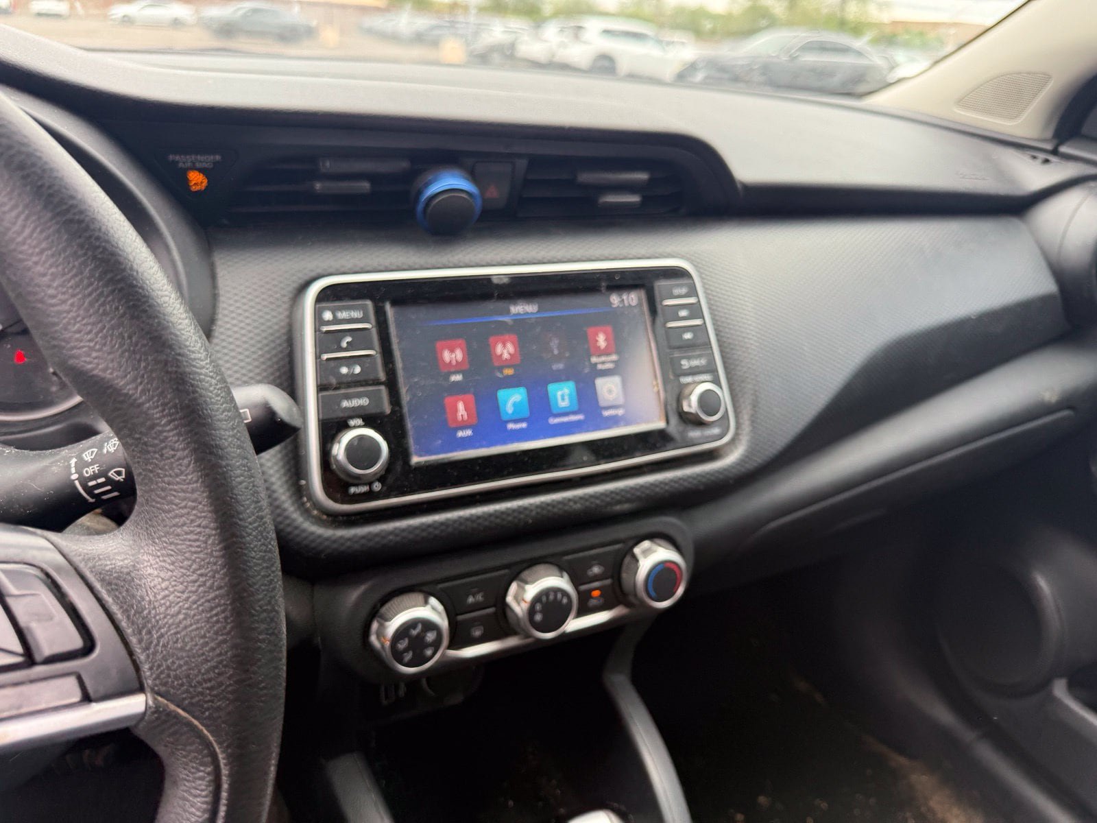 Used 2021 Nissan Kicks S FWD image 11