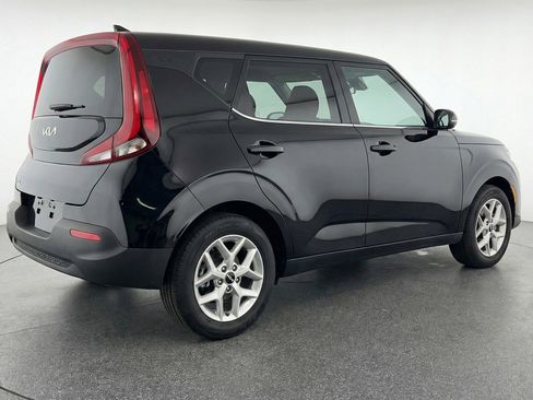 Used 2025 Kia Soul LX w/ LX Technology Package FWD image 7