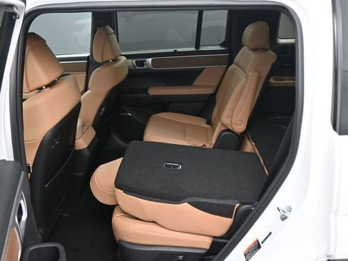 New 2026 Hyundai Santa Fe Limited AWD/4WD image 16