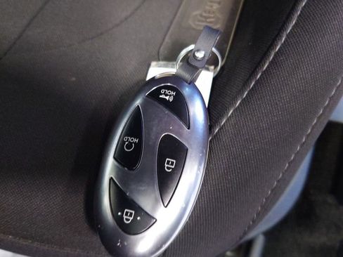 Certified 2026 Hyundai Elantra Sport FWD image 29