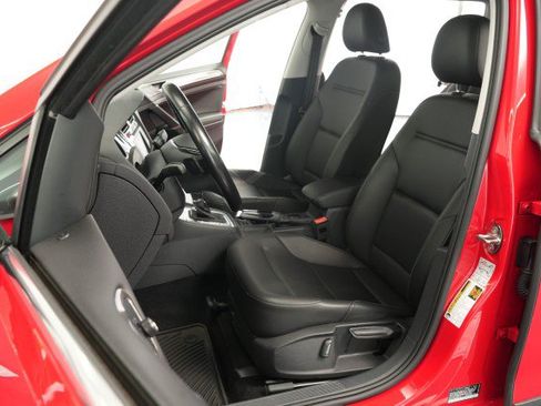 Used 2017 Volkswagen Golf Alltrack SE AWD/4WD image 30