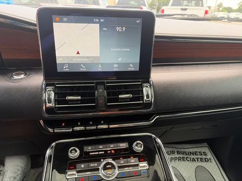 Used 2018 Lincoln Navigator Reserve w/ Technology Package AWD/4WD image 22