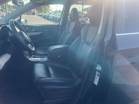 Used 2021 Subaru Ascent Limited AWD/4WD image 11