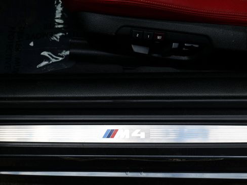 Used 2015 BMW M4 2dr Cpe image 13