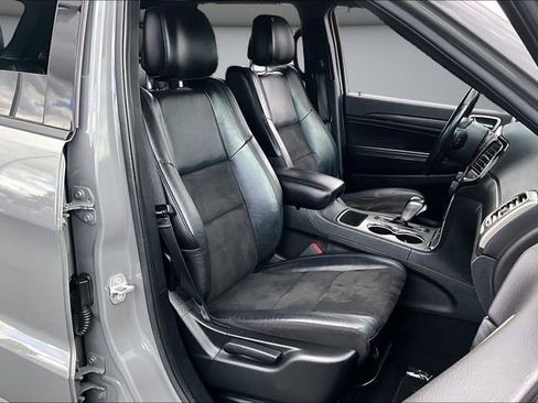 Used 2020 Jeep Grand Cherokee Altitude AWD/4WD image 28
