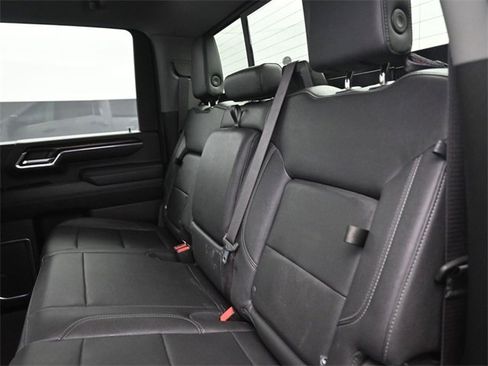 Used 2024 GMC Sierra 2500 SLT w/ SLT Convenience Package image 16