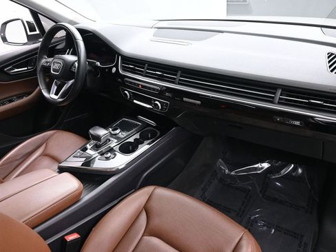 Used 2018 Audi Q7 3.0T Prestige image 24