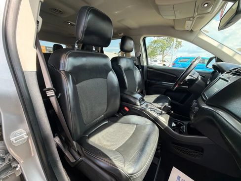 Used 2019 Dodge Journey Crossroad FWD image 21