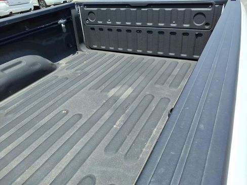 Used 2022 RAM 1500 Big Horn AWD/4WD image 14