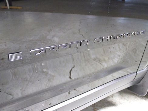 New 2025 Jeep Grand Cherokee Laredo image 37