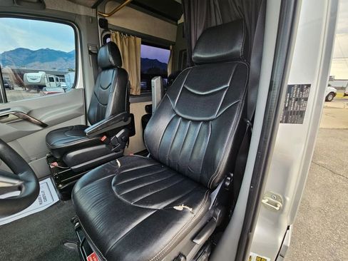 Used 2014 Mercedes-Benz Sprinter 3500 image 16