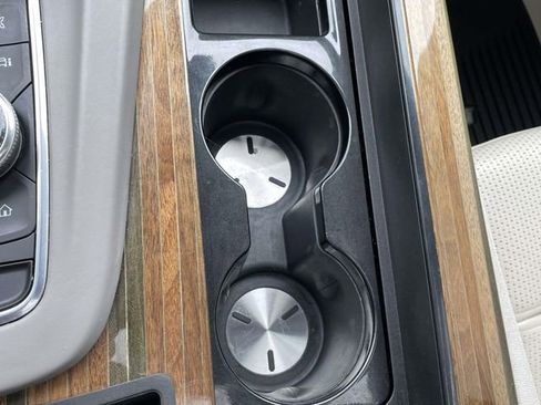 Used 2022 Cadillac Escalade Sport Platinum image 29