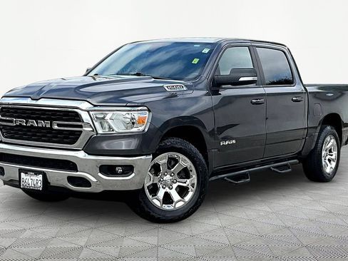 Used 2022 RAM 1500 Big Horn AWD/4WD image 3
