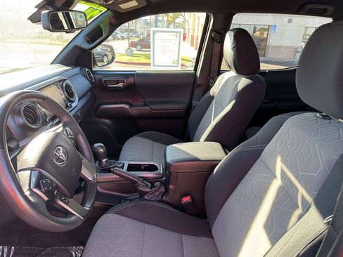 Used 2021 Toyota Tacoma 4x4 Double Cab image 14