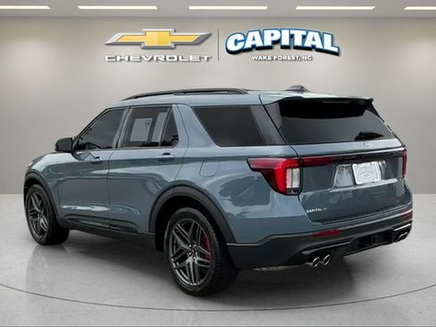 Used 2025 Ford Explorer ST w/ Sun And Sound Package AWD/4WD image 3
