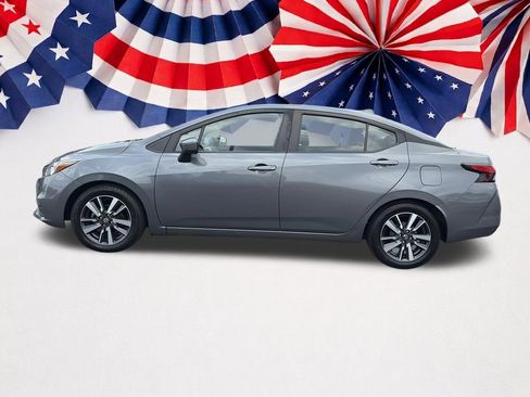 Used 2020 Nissan Versa SV FWD image 16