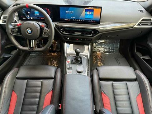 Used 2025 BMW M2 w/ Lighting Package image 17