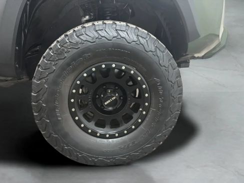 Used 2021 Toyota Tacoma TRD Off-Road w/ Technology Package RWD image 26