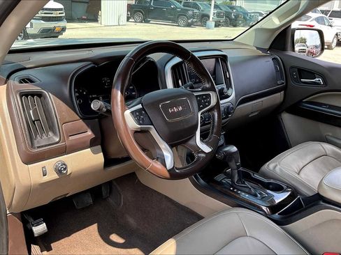 Used 2016 GMC Canyon SLT w/ Driver Alert Package image 15