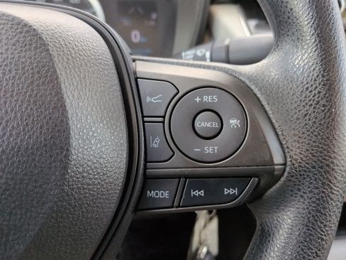 Used 2021 Toyota Corolla LE FWD image 23