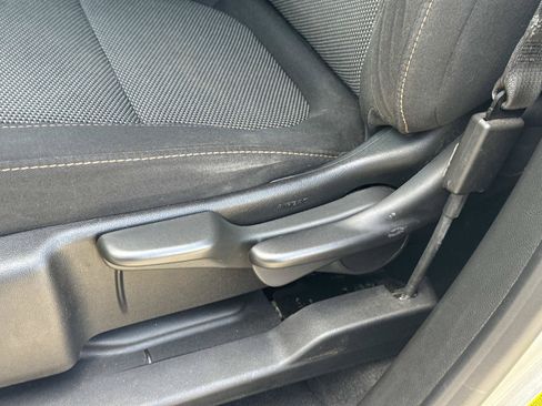 Used 2018 Chevrolet Traverse LS FWD image 23