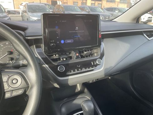 Used 2023 Toyota Corolla LE image 17