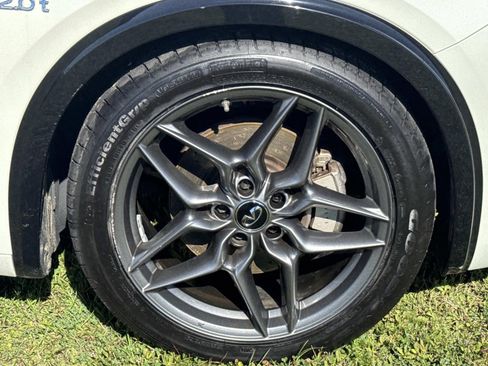 Used 2018 INFINITI QX30 Sport w/ Cargo Package FWD image 4