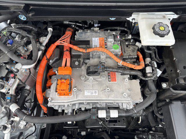 Used 2025 Chevrolet Equinox EV LT w/ Convenience Package FWD image 30