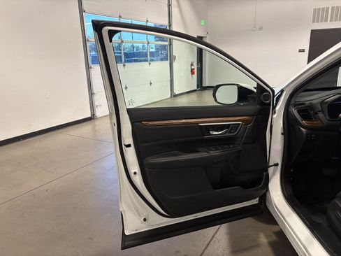Used 2022 Honda CR-V Touring image 27
