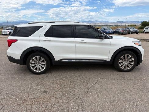 Used 2023 Ford Explorer Limited w/ Limited Technology Package AWD/4WD image 4